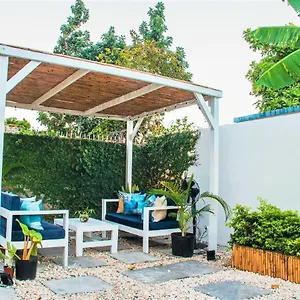 ** Bed & Breakfast Eventuality New Jamaica